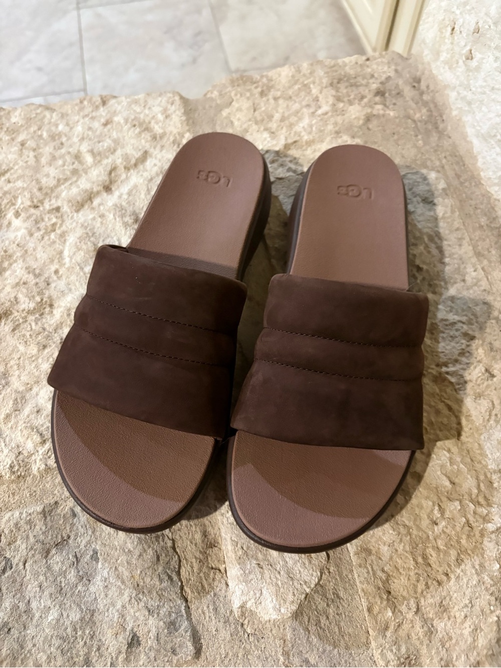 UGG Men’s Union Slide Sandal Size 9 in Brown-New in Box